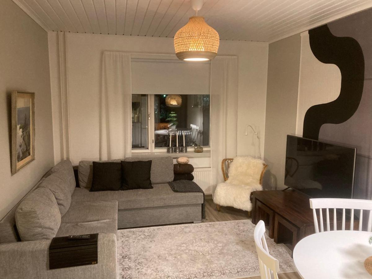 Mukava Saunallinen Kaksio Omalla Sisaeaenkaeynnillae Ja Ilmaisella Autopaikalla Kuopio Ngoại thất bức ảnh